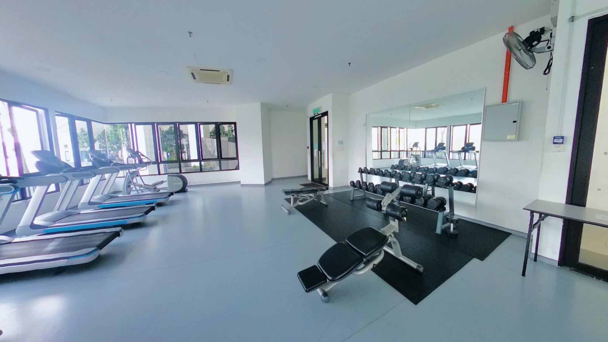 9pax 2r2b Family Suite, I-city, I-suite, Hyde, Beside Theme Park, Wifi 50-55