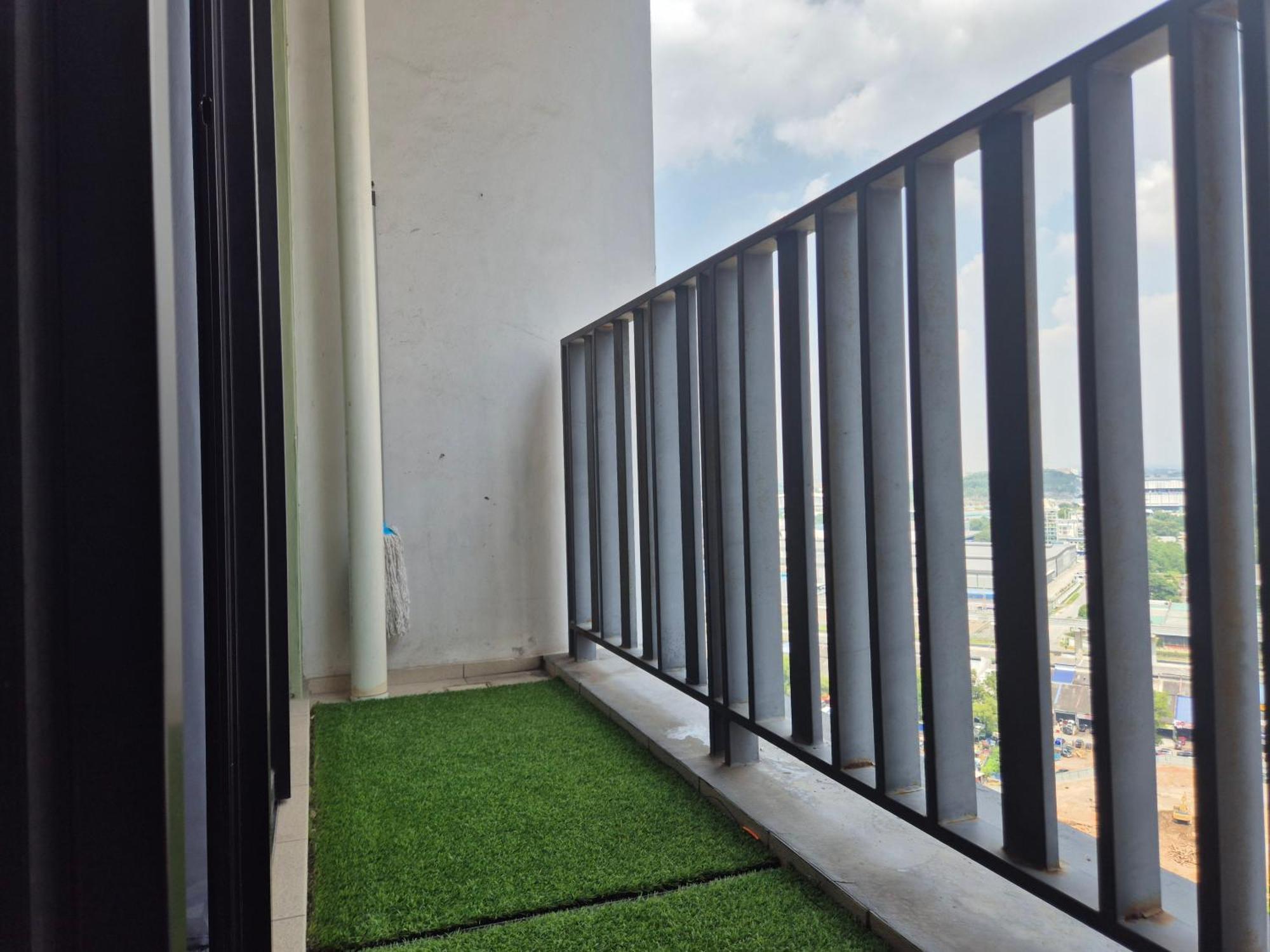 9pax 2r2b Family Suite, I-city, I-suite, Hyde, Beside Theme Park, Wifi 50-55