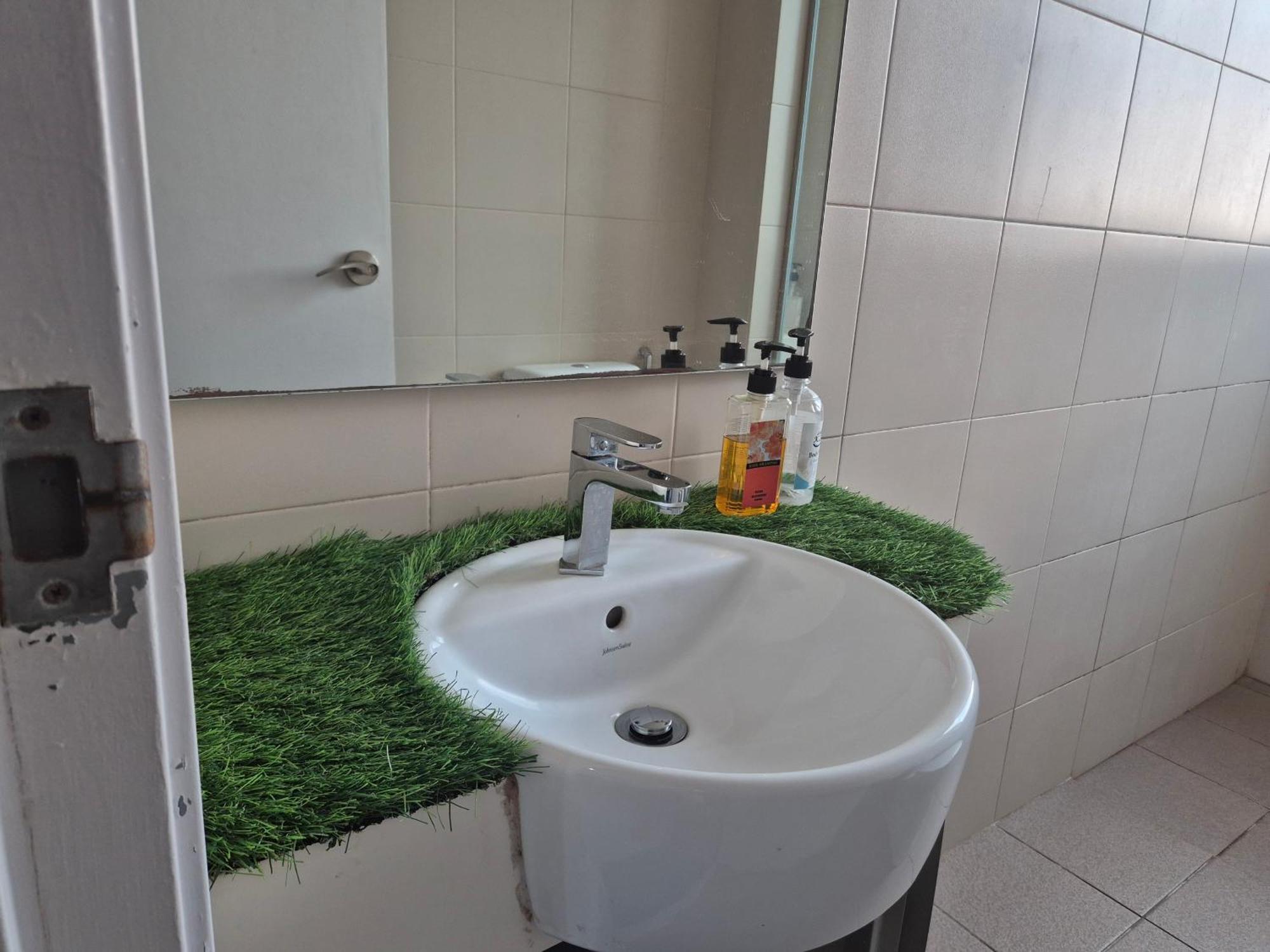 Apartment 9pax 2r2b Family Suite, I-city, I-suite, Hyde, Beside Theme Park, Wifi 50-55