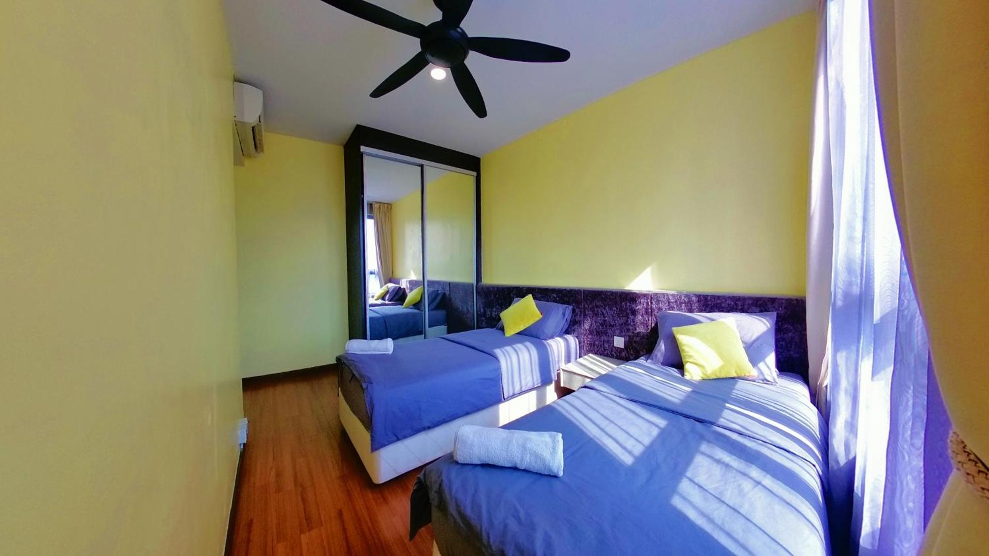 9pax 2r2b Family Suite, I-city, I-suite, Hyde, Beside Theme Park, Wifi 50-55