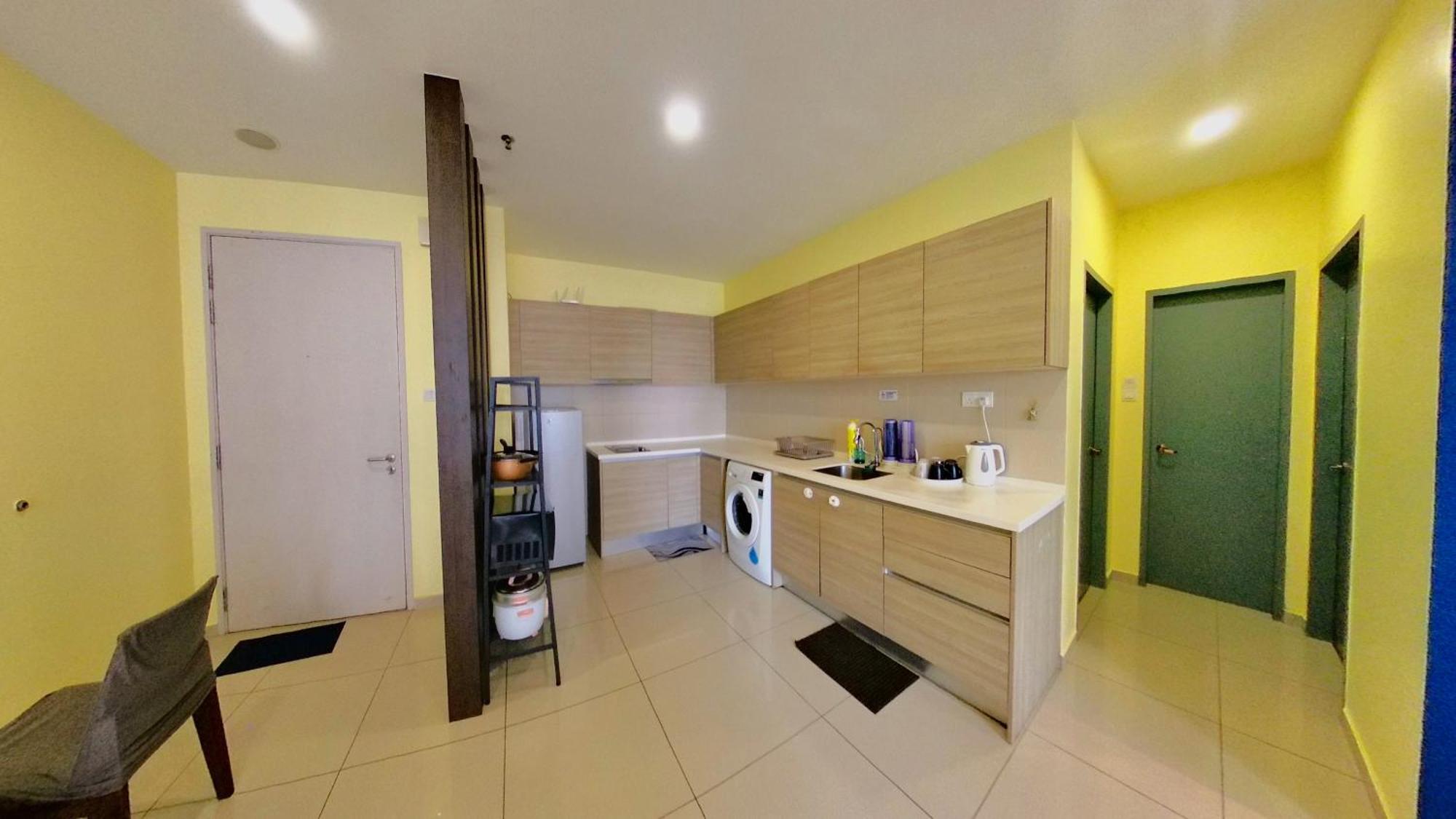Apartment 9pax 2r2b Family Suite, I-city, I-suite, Hyde, Beside Theme Park, Wifi 50-55